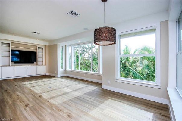 Empty room, Interior, Pendant Lights, Recessed Lighting, Wood Texture Flooring