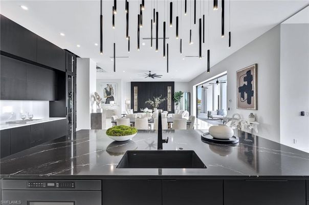 Dining room, Interior, Kitchen, Living room, Pendant Lights, Recessed Lighting, Stainless Steel Appliances