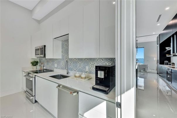 Interior, Kitchen, Recessed Lighting, Water
