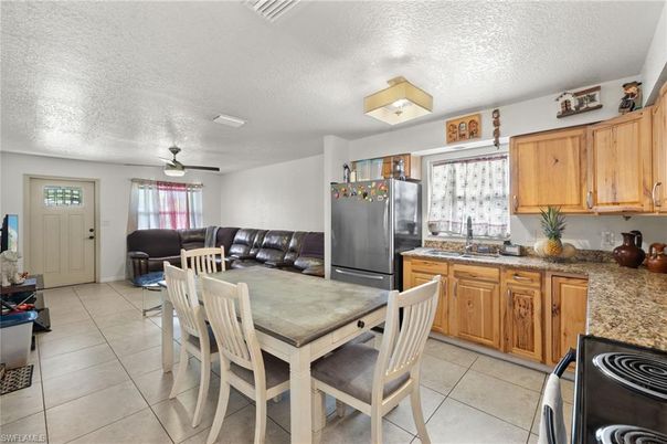Dining room, Interior, Kitchen, Living room