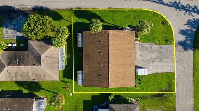 Exterior, Drone