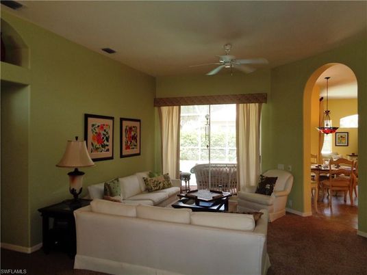 Dining room, Interior, Living room, Pendant Lights