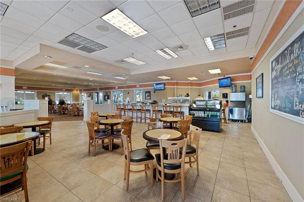 Dining room, Interior, Recessed Lighting
