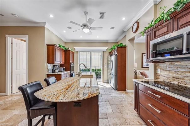 Dining room, Interior, Kitchen, Recessed Lighting
