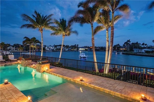 Exterior, Lake, Pool