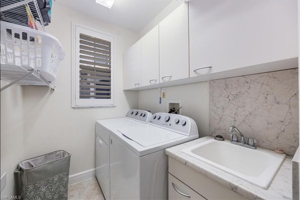 Interior, Washer