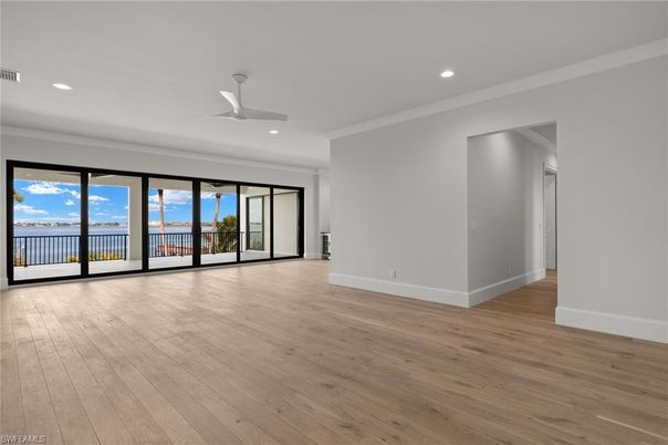 Empty room, Interior, Recessed Lighting, Wood Texture Flooring