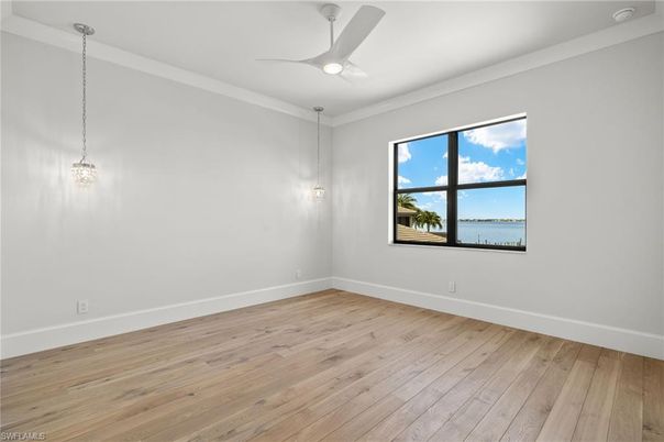 Empty room, Interior, Pendant Lights, Wood Texture Flooring