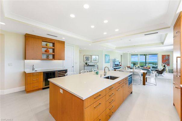 Dining room, Interior, Kitchen, Living room, Recessed Lighting, Stainless Steel Appliances