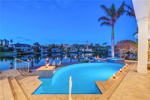 Exterior, Lake, Pool