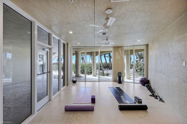 Fitness Equipment, Interior, Recessed Lighting