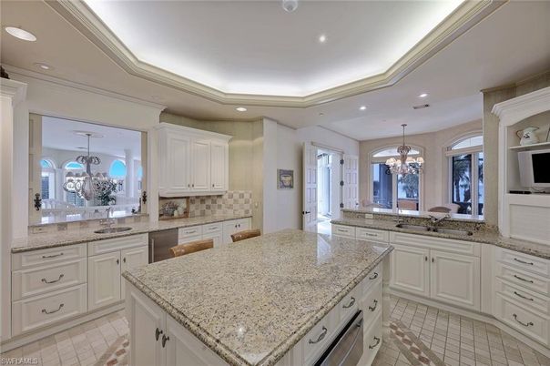 Chandelier, Interior, Kitchen, Recessed Lighting, Stainless Steel Appliances