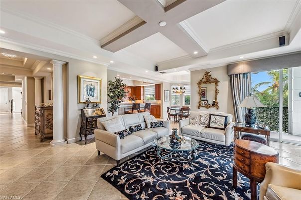 Dining room, Interior, Kitchen, Living room, Pendant Lights, Recessed Lighting