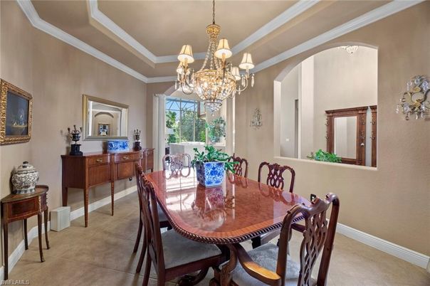 Chandelier, Dining room, Interior