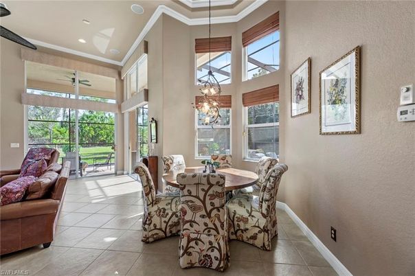 Dining room, Interior, Pendant Lights, Recessed Lighting