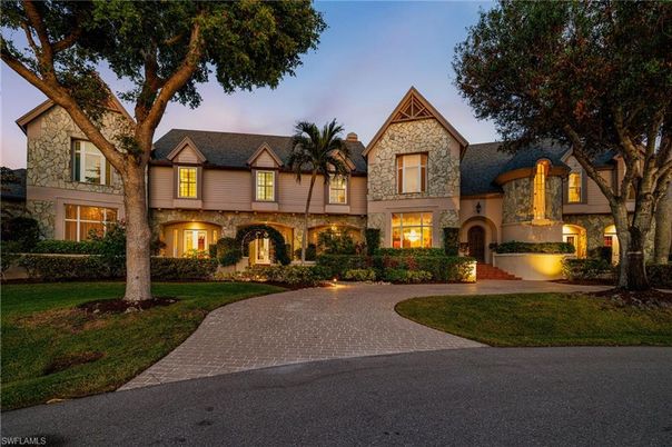 Backyard, Exterior, Facade, Tudor Revival