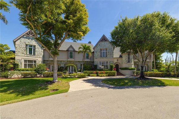 Backyard, Exterior, Facade, Tudor Revival