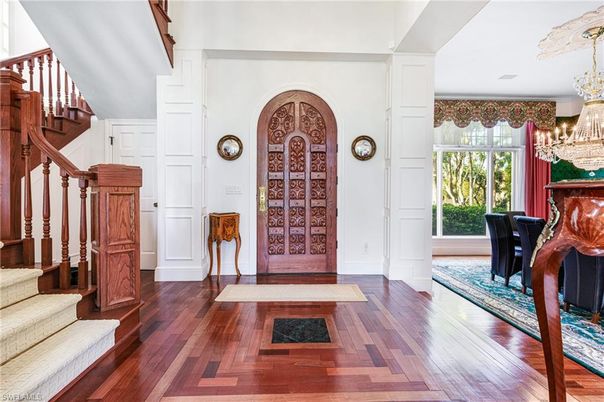 Chandelier, Interior, Wood Texture Flooring