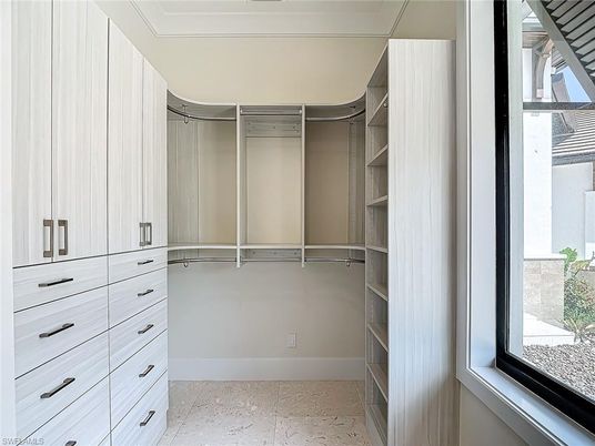 Interior, Walk-in Closets