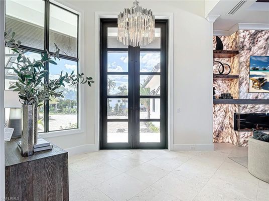 Chandelier, Interior