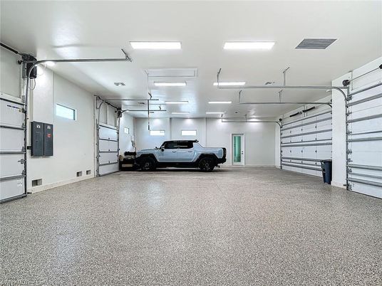 Garage, Interior