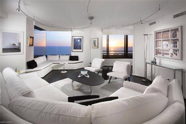Interior, Living room, Water
