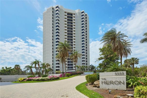 Exterior, Facade, Condo Building