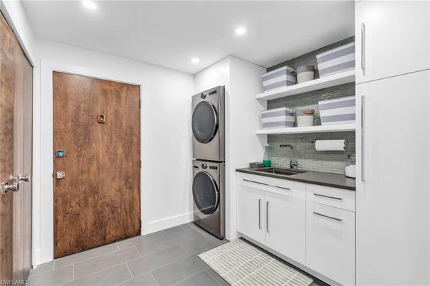 Interior, Recessed Lighting, Utility Closets, Washer