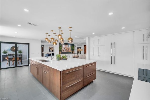 Dining room, Interior, Kitchen, Pendant Lights, Recessed Lighting
