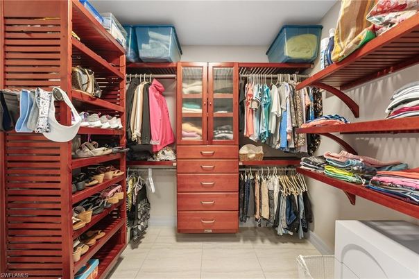 Interior, Walk-in Closets