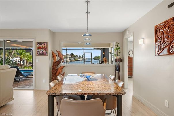 Dining room, Interior, Pendant Lights