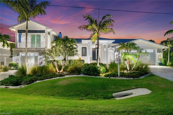Attached, Backyard, Exterior, Facade, Farmhouse