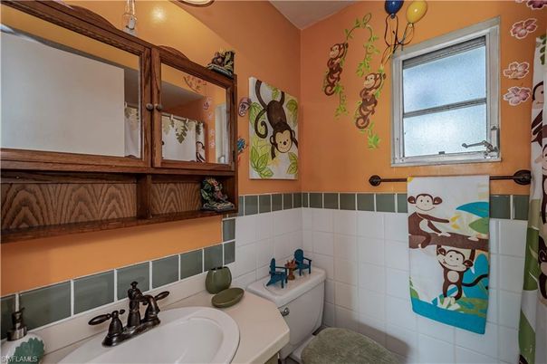 Bathroom, Interior