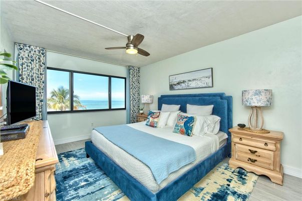 Bedroom, Interior, Water, Wood Texture Flooring