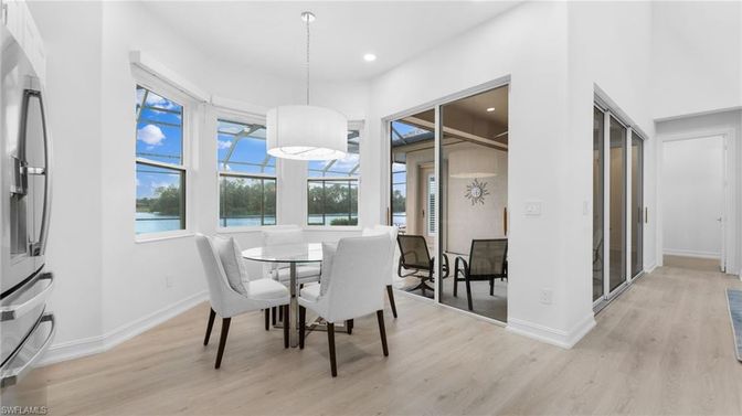 Dining room, Interior, Pendant Lights, Recessed Lighting, Wood Texture Flooring
