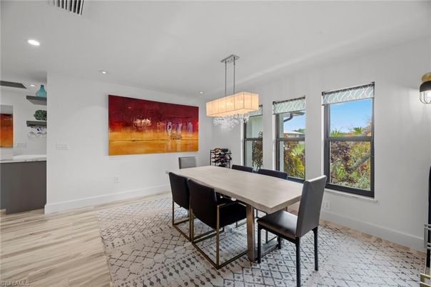 Chandelier, Dining room, Interior, Recessed Lighting, Wood Texture Flooring