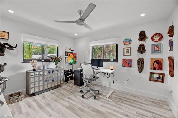 Home Office, Interior, Recessed Lighting, Wood Texture Flooring