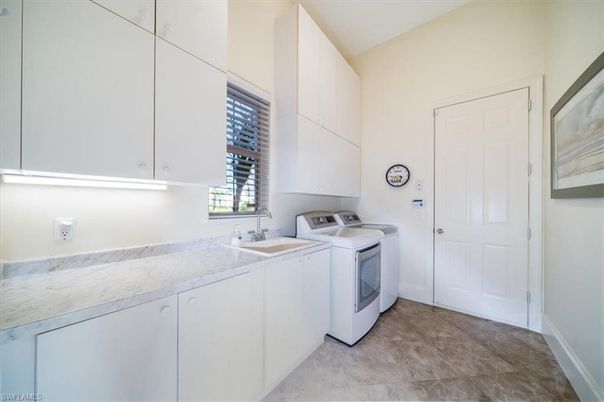 Interior, Washer