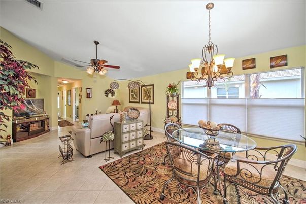 Chandelier, Dining room, Interior, Living room