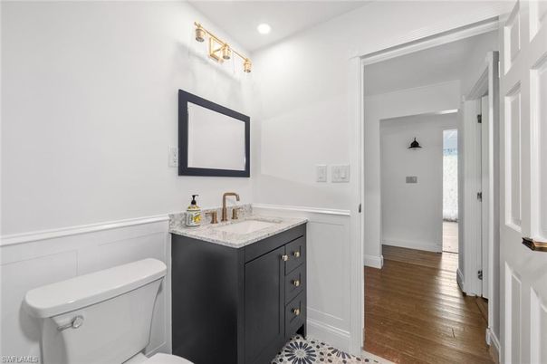 Bathroom, Interior, Recessed Lighting, Wood Texture Flooring
