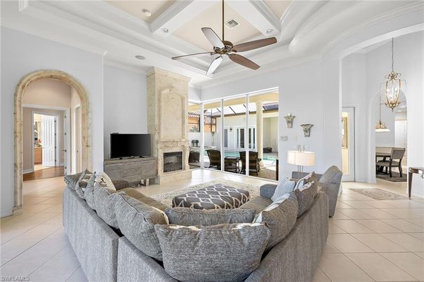 Fireplace, Interior, Living room, Pendant Lights, Recessed Lighting