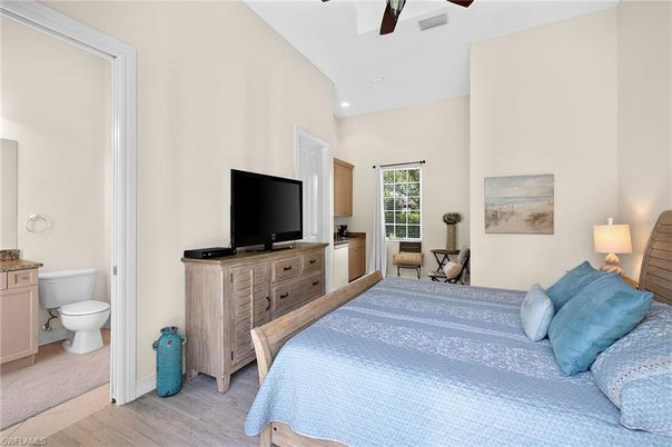 Bathroom, Bedroom, Interior, Recessed Lighting, Wood Texture Flooring
