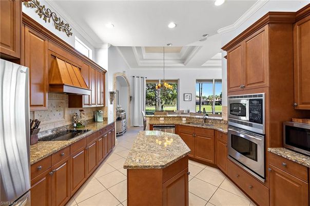 Chandelier, Interior, Kitchen, Recessed Lighting, Stainless Steel Appliances