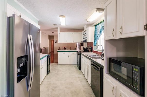 Interior, Kitchen, Stainless Steel Appliances