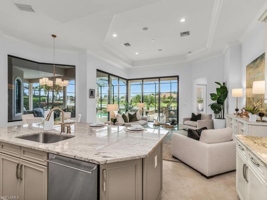 Dining room, Interior, Kitchen, Living room, Recessed Lighting