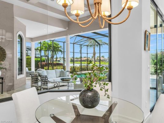 Dining room, Interior, Living room, Sun Room