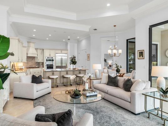Chandelier, Dining room, Interior, Kitchen, Living room, Pendant Lights, Recessed Lighting, Stainless Steel Appliances