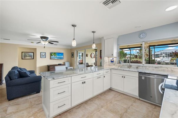Interior, Kitchen, Pendant Lights, Recessed Lighting, Stainless Steel Appliances