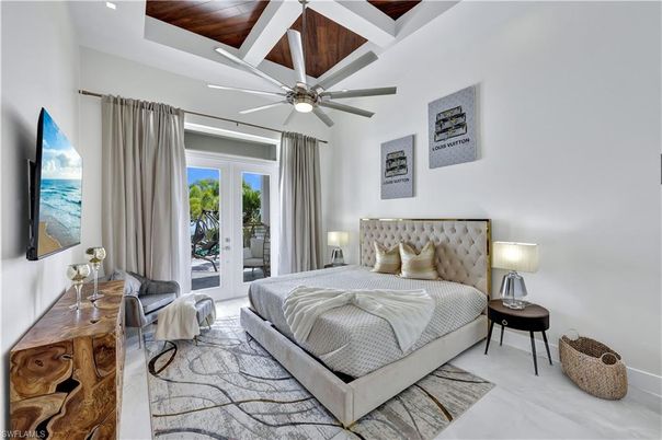 Bedroom, Interior, Recessed Lighting, Wooden Ceilings, Wood Texture Flooring