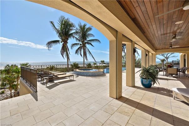 Exterior, Pool, Water